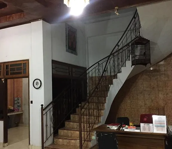 Ratih Bali Hostal *