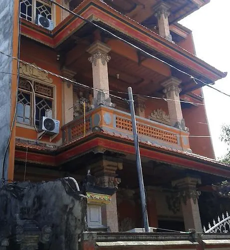 Ratih Bali *