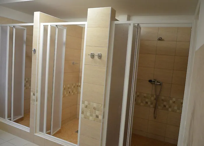 Hostal Ratih Bali *